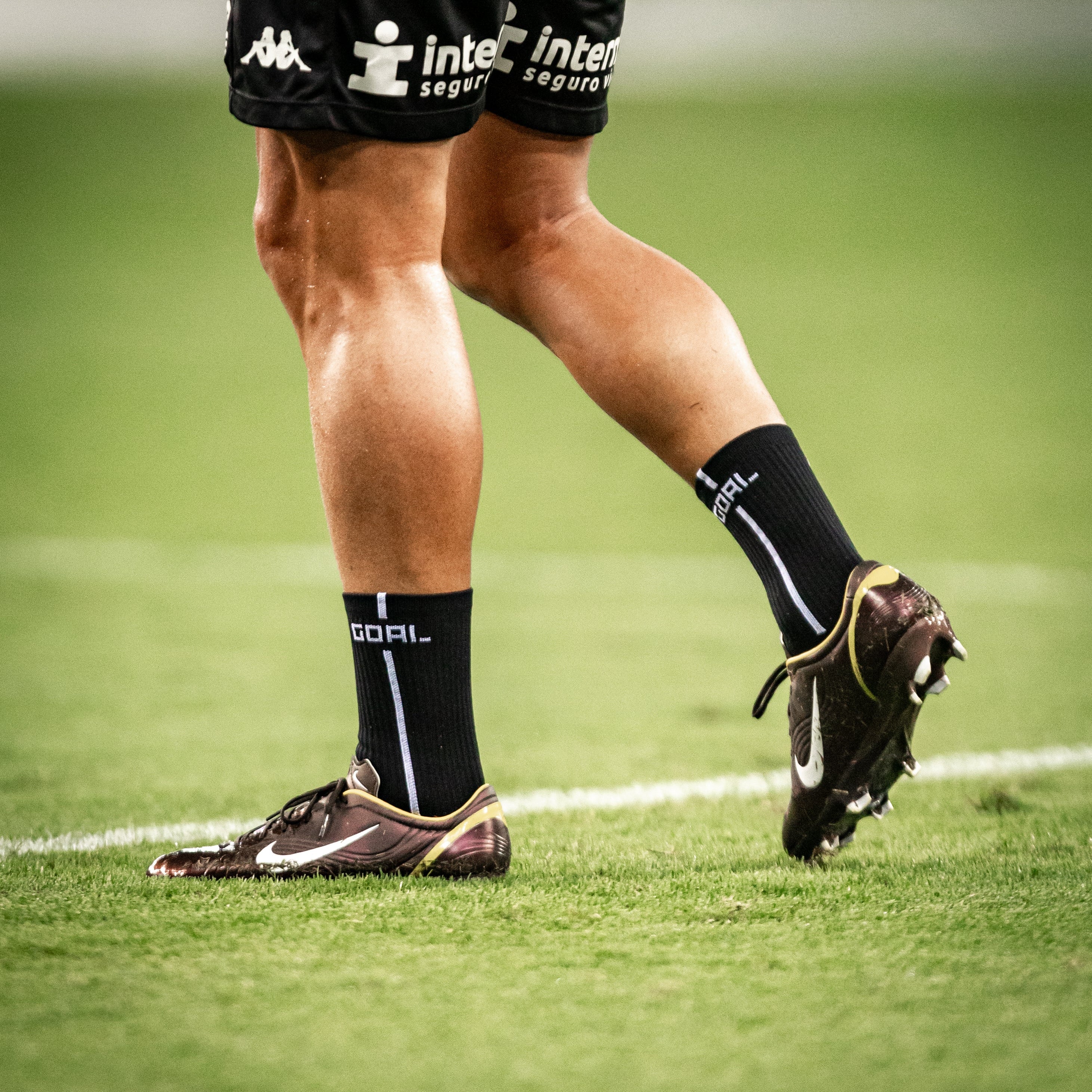 GRIP SOCKS + CALF SLEEVES