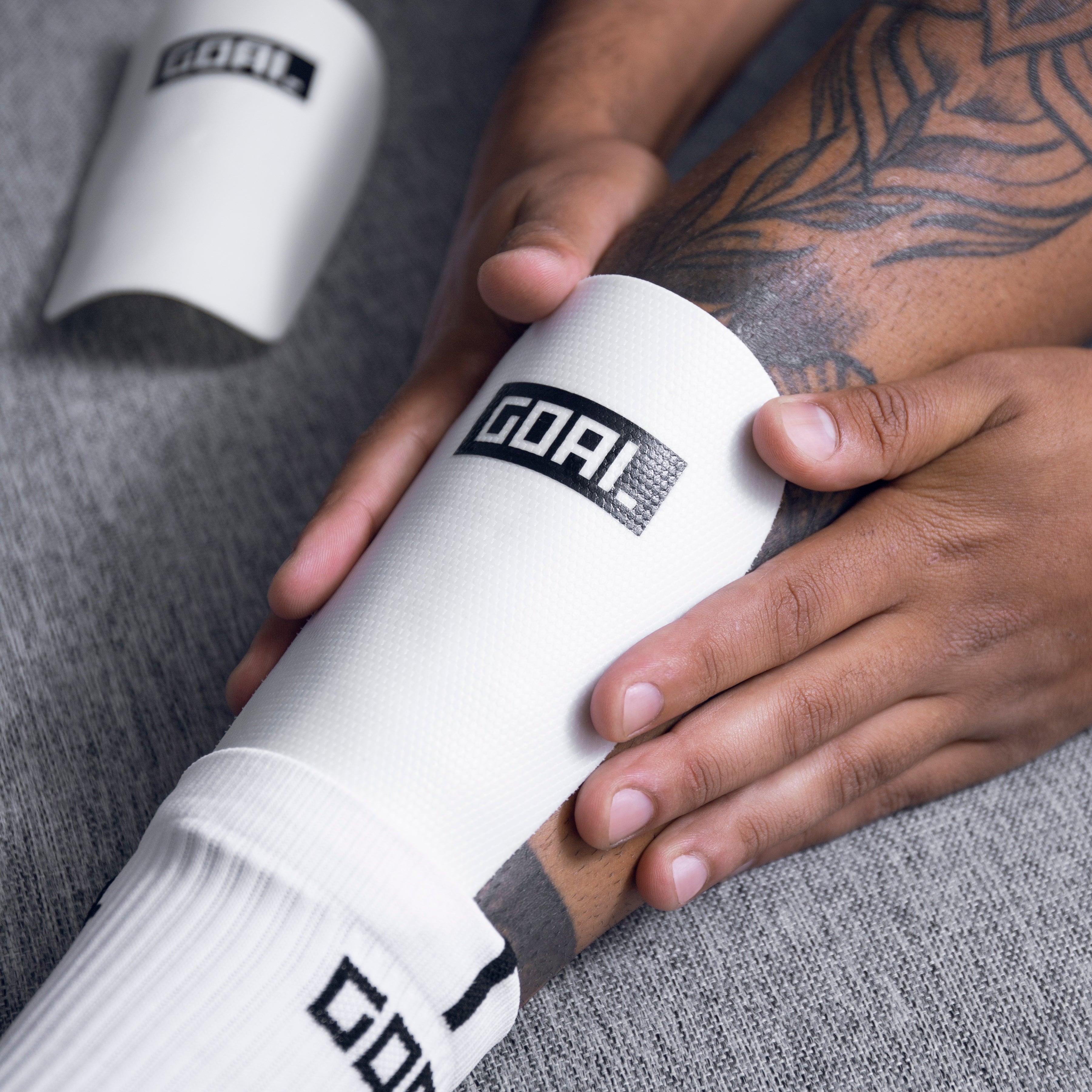 MOULDABLE SHIN GUARDS